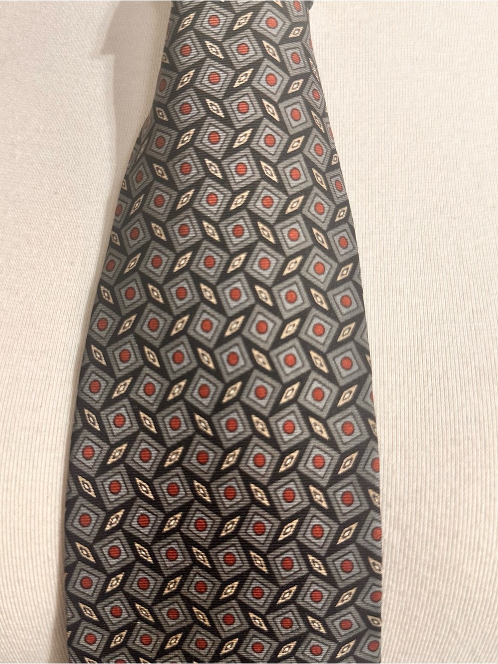 Classic Geometric Grey Men's Tie with Red Accents - Picture 2 of 8
